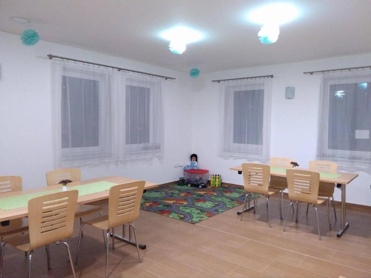 Penzion Amalka Dobrikov Dış mekan fotoğraf